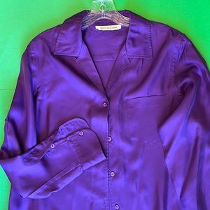 JONES NEW YORK.  WOMENS blouse, pretty satiny
